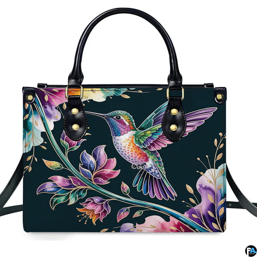Three sizes of handbag shown in graduated display with length, height, and width dimension chart.
