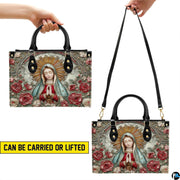 Handbag carrying style infographic showing top handle and shoulder strap usage.