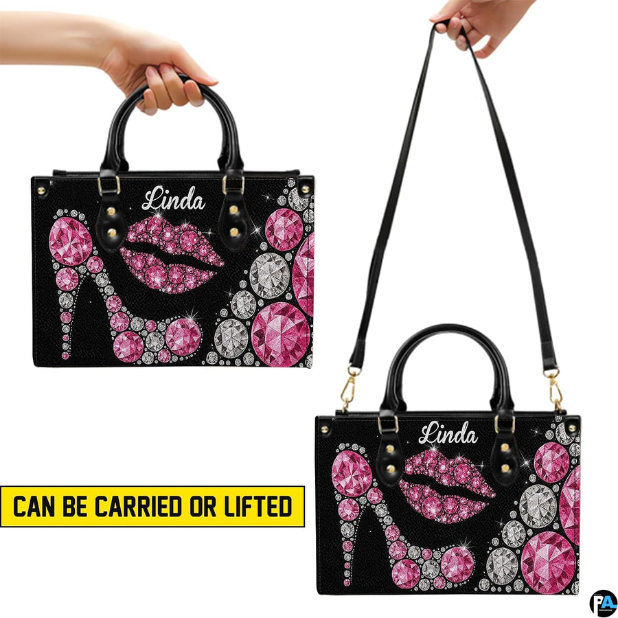 Graphic demonstration displaying handheld and shoulder carrying variations for this design.