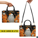Graphic illustrating handheld top handle and shoulder suspended holding styling.