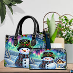 Infographic displaying hardware fixtures, carrying straps, and zipper detailing of Christmas handbag.