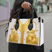 Lifestyle scale display presenting the relative proportions of the doctor uniform handbag when carried.