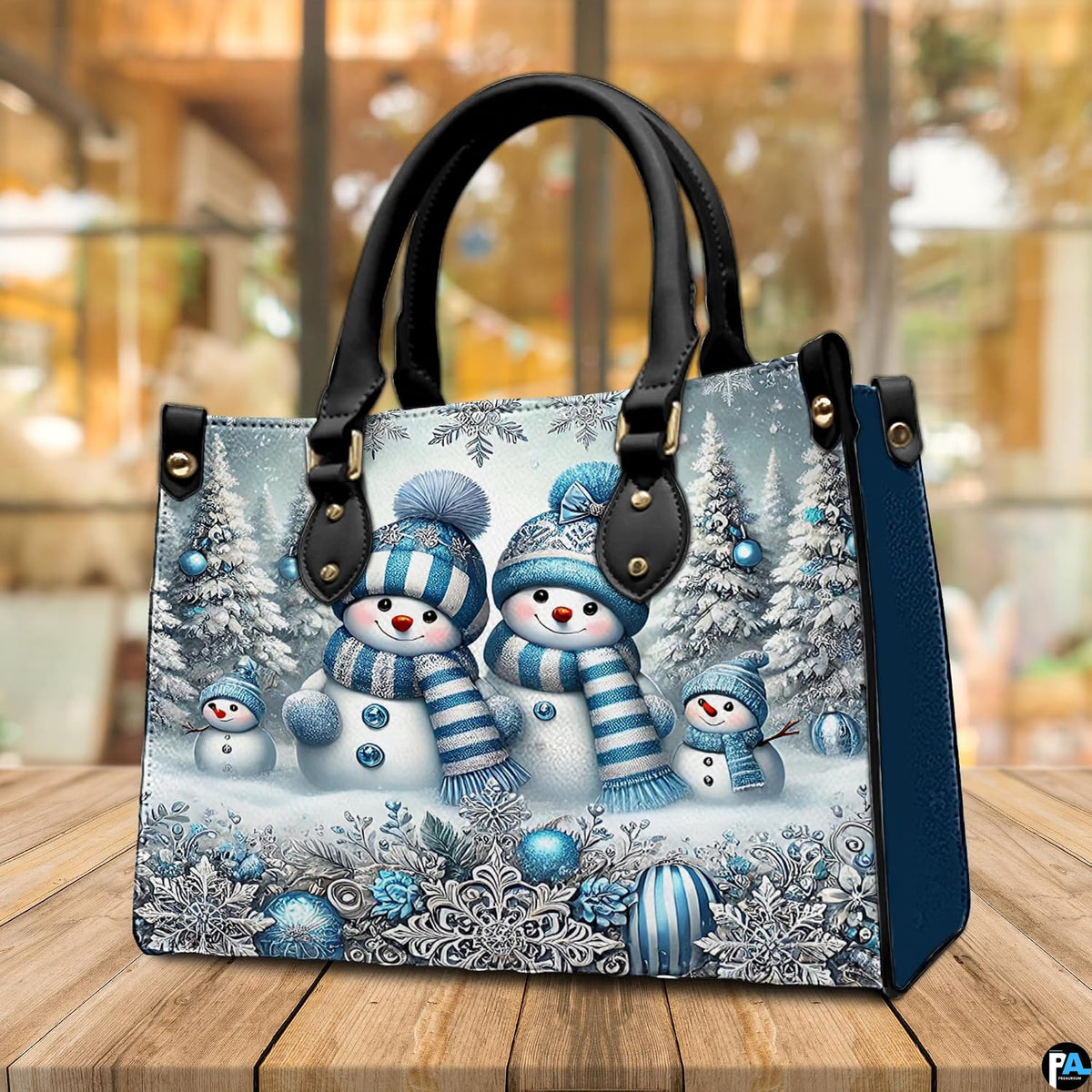 Infographic displaying hardware fixtures, carrying straps, and zipper detailing of Christmas handbag.